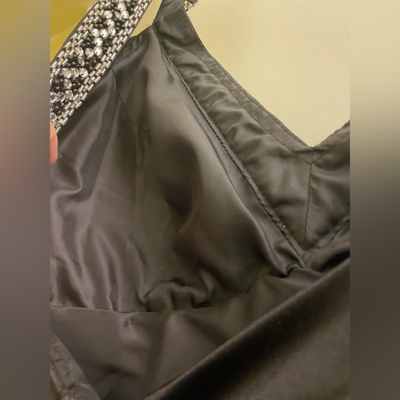 Black full length gown - Picture 9 of 9